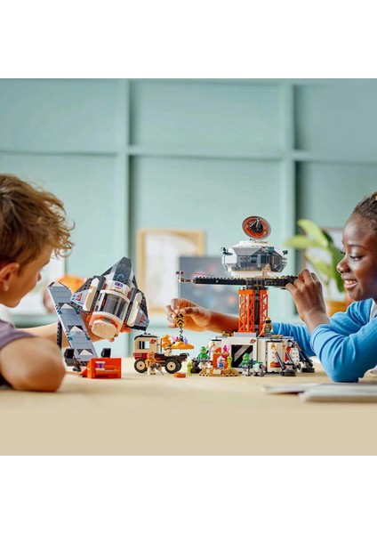 LEGO City Uzay Üssü ve Roket Fırlatma Rampası 60434