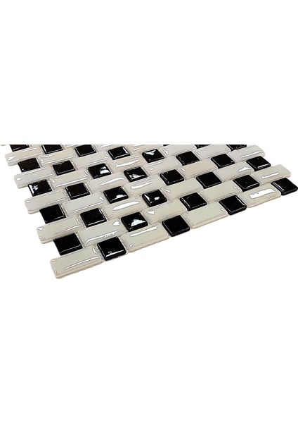 Mutfak Tezgah Arası, Havuz, Banyo, Sauna, Spa, ve Yaşam Alanlarının Tüm Yüzeyleri İçin. 25X50MM. Beyaz-Siyah, 31.5X31.5 Cm. Fileli Cam Mozaik. ( 10 File Karo = 1 M2 Fiyatıdır )