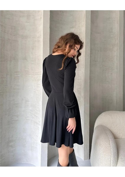 Kadın V Yaka Düğme Detaylı Uzun Kollu Mini Elbise fırsatları