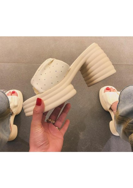 Guja 24Y427-1 Kadın Kalın Topuklu Platform Taban Taşlı Terlik