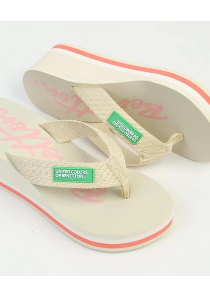 United Colors Of Benetton BN-10218 Kadın Yüksek Dolgu Taban Parmak Arası Premium Terlik