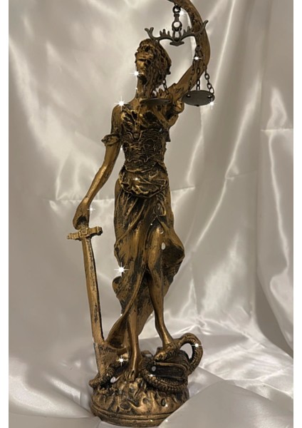 Avukat Adalet Kadın Heykeli Themis Terazi Dekoratif Hakim Kılıçlı Gold Siyahlı Eskitme 40 cm modelleri