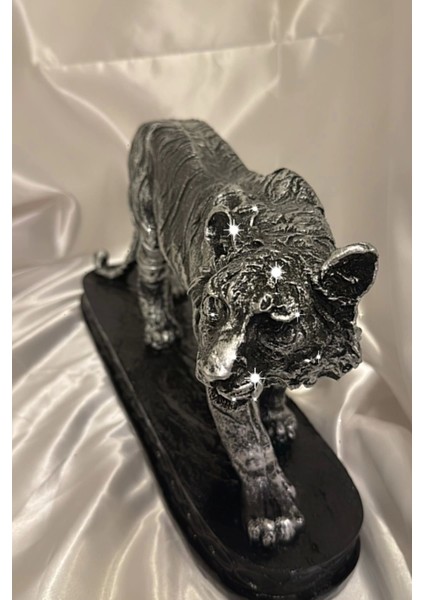 Jaguar Aslan Kaplan Biblosu Büyük Boy Ayakta indirimleri