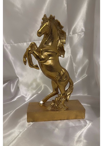 Kaideli Şahlanan Kırat Gold Yeleli