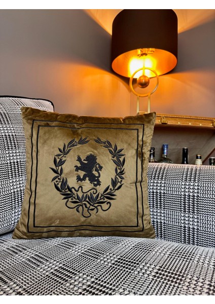 Kraliyet Aslanı Sembolü Nakışlı Kırlent Kılıfı Kahverengi fiyatları