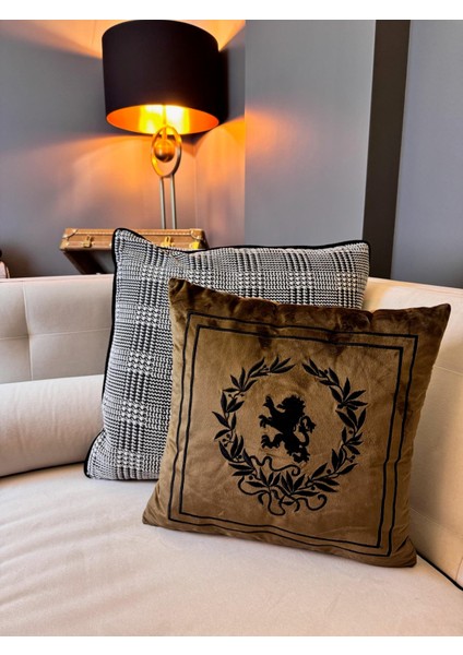 Kraliyet Aslanı Sembolü Nakışlı Kırlent Kılıfı Kahverengi modelleri