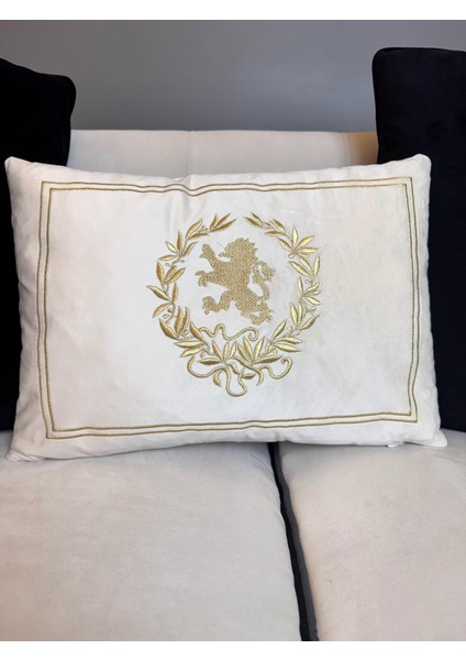 Kraliyet Aslanı Sembolü Nakışlı Kırlent Kılıfı Ekru - Gold