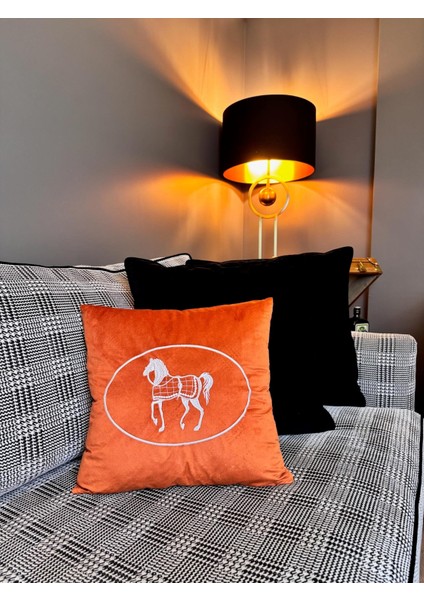 Atlı Model Nakış Işlemeli Kırlent Kılıfı Kiremit - Gold