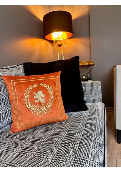 Kraliyet Aslanı Sembolü Nakışlı Kırlent Kılıfı Kiremit - Gold fırsatları