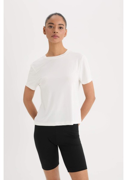 DeFactoFit Standart Fit Bisiklet Yaka Sporcu Kısa Kollu Tişört D2296AX25SP