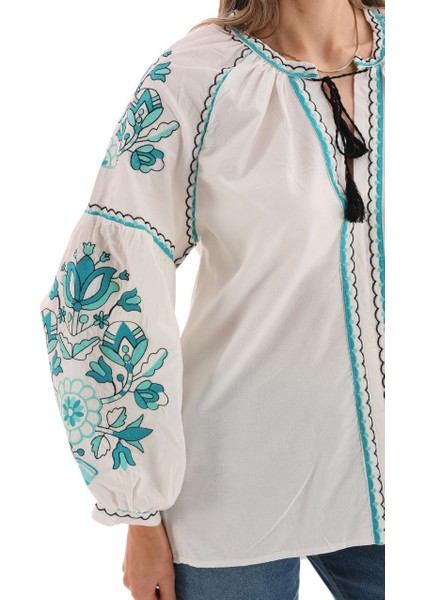 Nakış Işlemeli Vintage Bluz