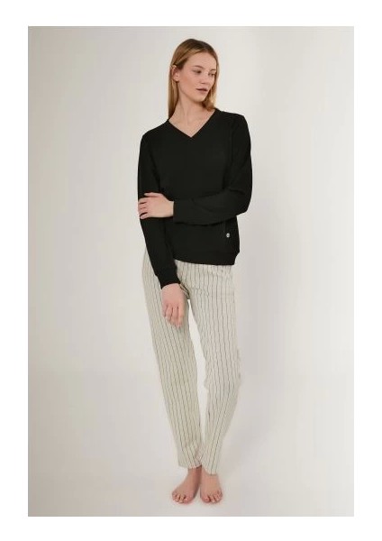 8756-S Kadın Uzun Kol Pijama Takım