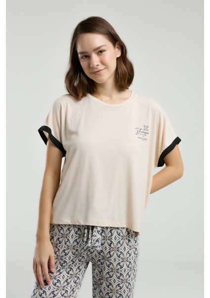 Kadın Krem Kısa Kol Pijama Takım fırsatları