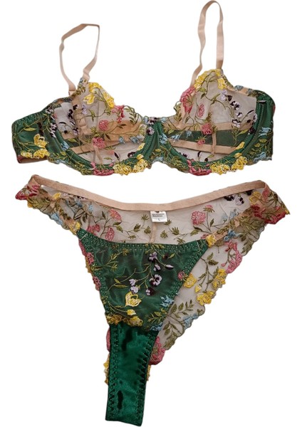 Renkli Iç Çamaşırı, Iç Çamaşır Takım