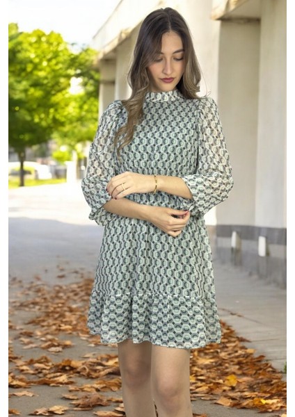 Etnik Desenli Belden Büzgülü Şifon Elbise fırsatları