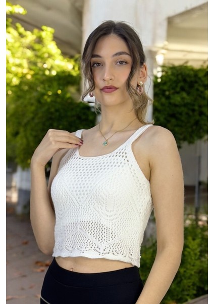 El Örgü Desenli Askılı Triko Crop Top Bluz