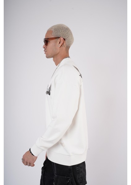 Bisiklet Yaka Leylek Baskılı Nakış Detaylı Sweatshirt