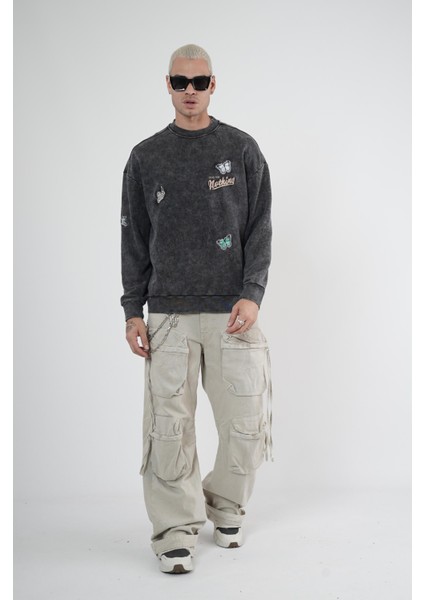 Bisiklet Yaka Yıkamalı Aplikeli Oversize Kalıp Sweatshirt