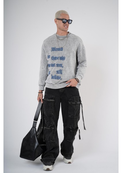 Bisiklet Yaka Yazı Nakışlı Yıkamalı Oversize Kalıp Unisex Sweatshirt