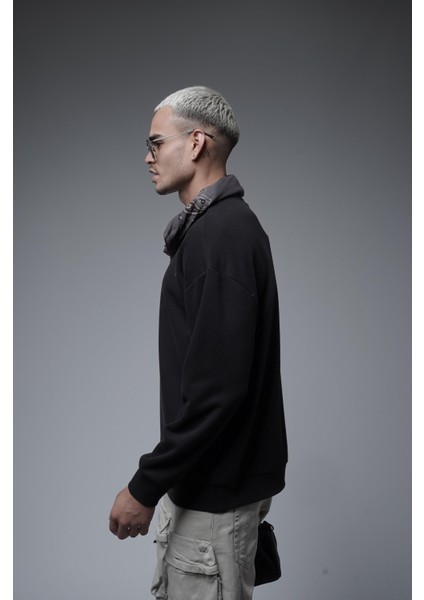 Oversize Kalıp Baskılı Yaka Kol Ribanalı Sweat