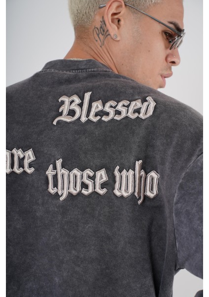 Bisiklet Yaka Yazı Nakışlı Yıkamalı Oversize Kalıp Unisex Sweatshirt fiyatları