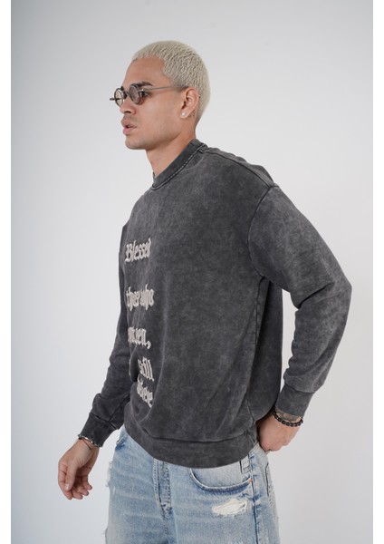 Bisiklet Yaka Yazı Nakışlı Yıkamalı Oversize Kalıp Unisex Sweatshirt indirimleri