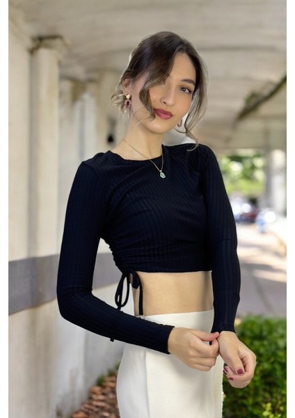 Yanlardan Büzgü Detaylı Uzun Kollu Fitilli Crop Top Bluz