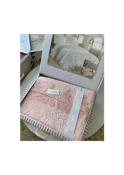 Battaniye Seti Pudra Rengi Marka Fransız Güpürlüdür fiyatları