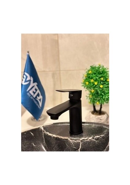 Fleko Siyah Lavabo Evye Musluk Batarya Canak Serisi (Sıcak Soğuk Girişli, Pirinç Malzeme)