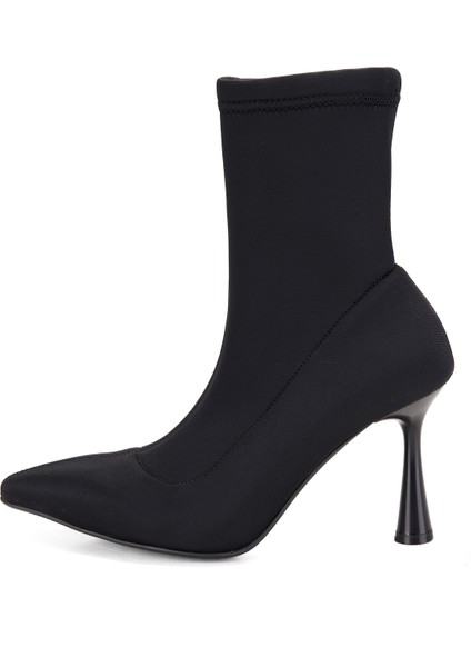Noran Siyah Kadın Bot modelleri
