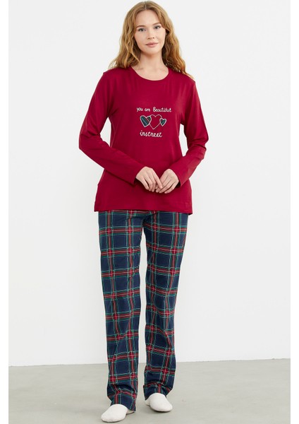 Nakış Detaylı Ekose Pijama Takım - Kırmızı