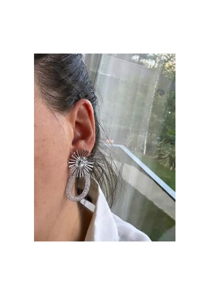 Pirinç Kaplama Gümüş Renk Taşlı Küpe