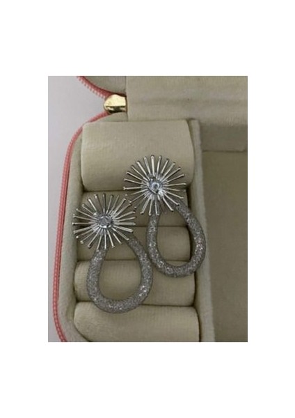 Pirinç Kaplama Gümüş Renk Taşlı Küpe fiyatları