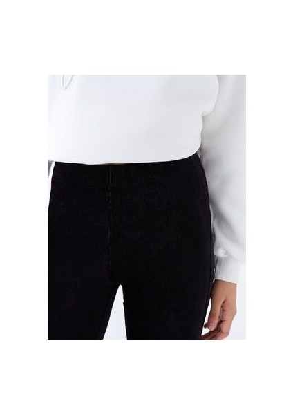 Lcw Beli Lastikli Düz Ispanyol Paça Kadife Kadın Tayt modelleri