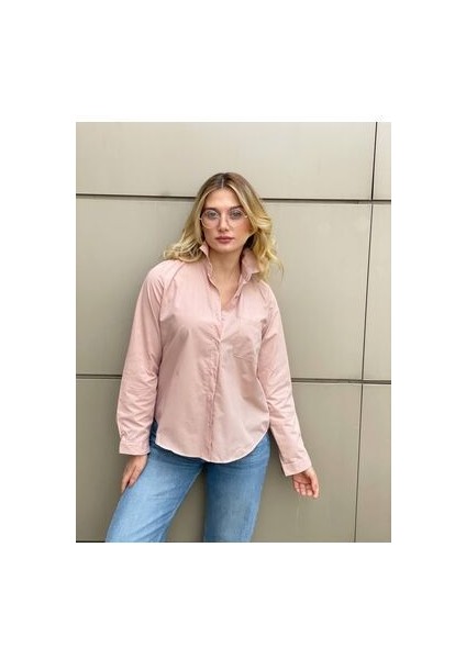 Açık Pembe Sırt Düğme Detaylı Gömlek
