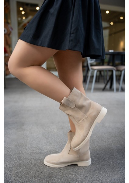 Ricky Bej Süet Kadın Kısa Bot modelleri