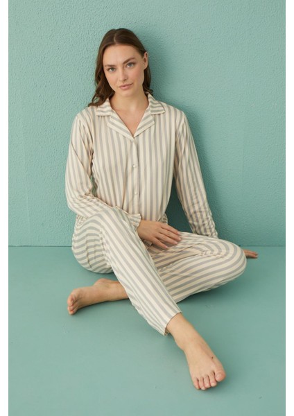 Kadın 50701-091 Önü Düğmeli Süet Pijama Takımı Gri