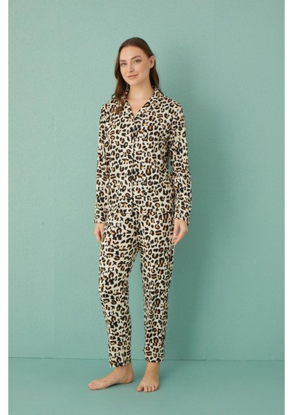 Kadın 50701-577 Uzun Kol Önü Düğmeli Pijama Takımı Leopar