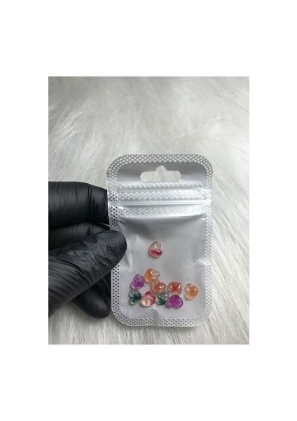 10 Adet Fosforlu Karanlıkta Parlayan Kalp Charm Tırnak Süsü