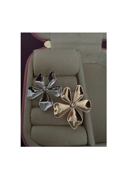 Minik Taşlı Çiçek Yüzük fiyatları