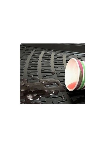 Volvo V50 2004-2012 3D Siyah Kokusuz Havuzulu Paspas Takımı modelleri