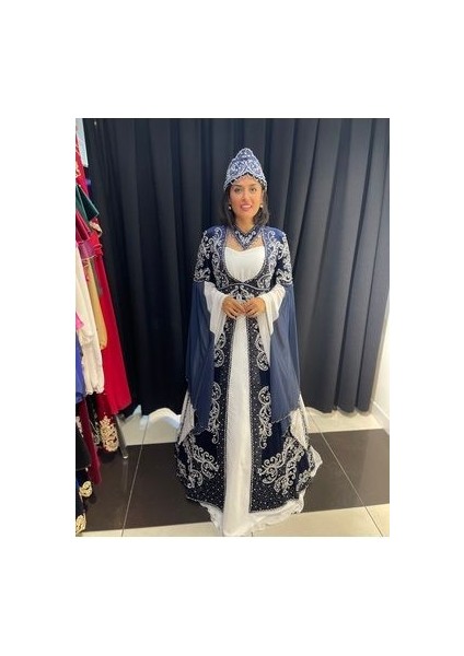 Lacivert Işlemeli Taşlı Kadife Kaftan fiyatları