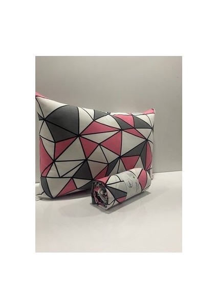 Uykulife Pembe Üçgen Çift Kişilik Lastikli Çarşaf Seti