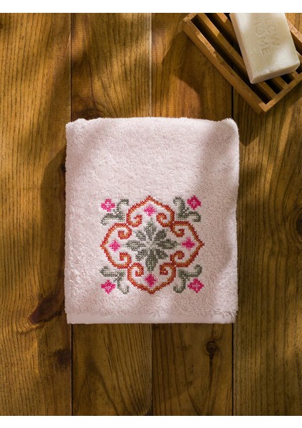 Lcw Home Çiçek Nakışlı Yüz Havlusu 50 x 80 cm fırsatları