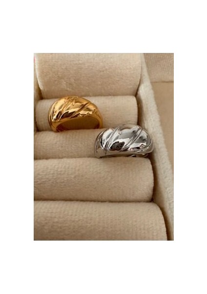 Bombeli Şekilli Yüzük fiyatları