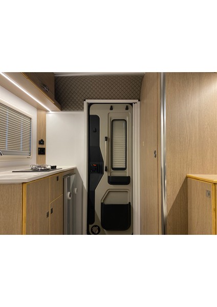 Junior 2500 Çekme Karavan