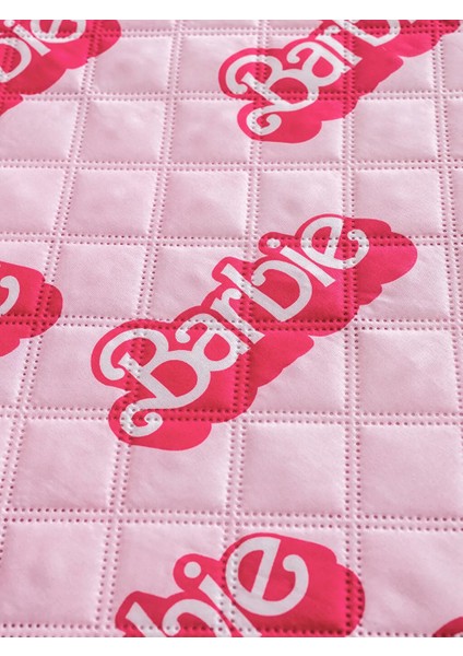 Pembe Barbie Baskılı Tek Kişilik Yatak Örtüsü