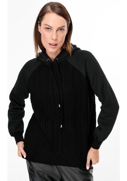 Kapüşonlu Örme Desenli Triko Bluz-SİYAH