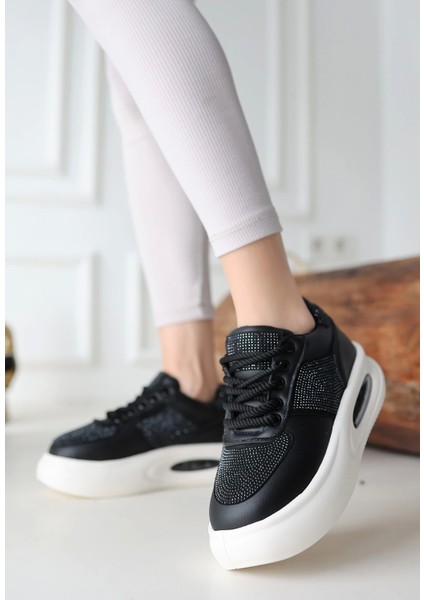 Chris Siyah Cilt Simli Bağcıklı Spor Ayakkabı