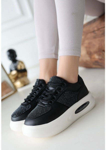 Chris Siyah Cilt Simli Bağcıklı Spor Ayakkabı modelleri